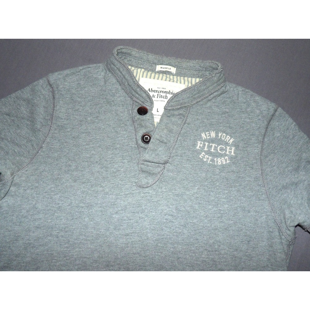 Abercrombie & Fitch Vintage Y2K Gray Henley Graphic T-Shirt Men's Muscle Fit LRG